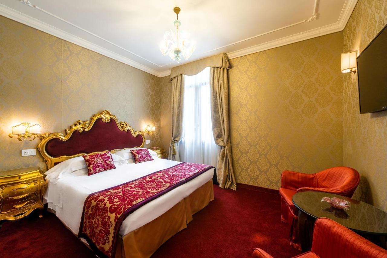Superior Double Room San Marco View